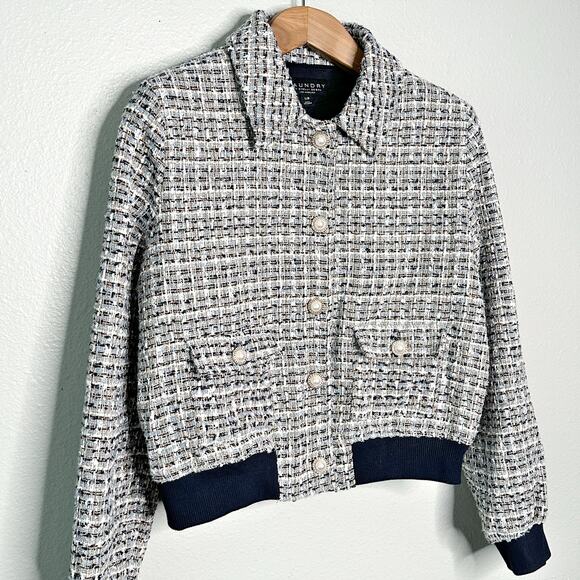 Women's Tweed Jacket - Picture 4 of 15